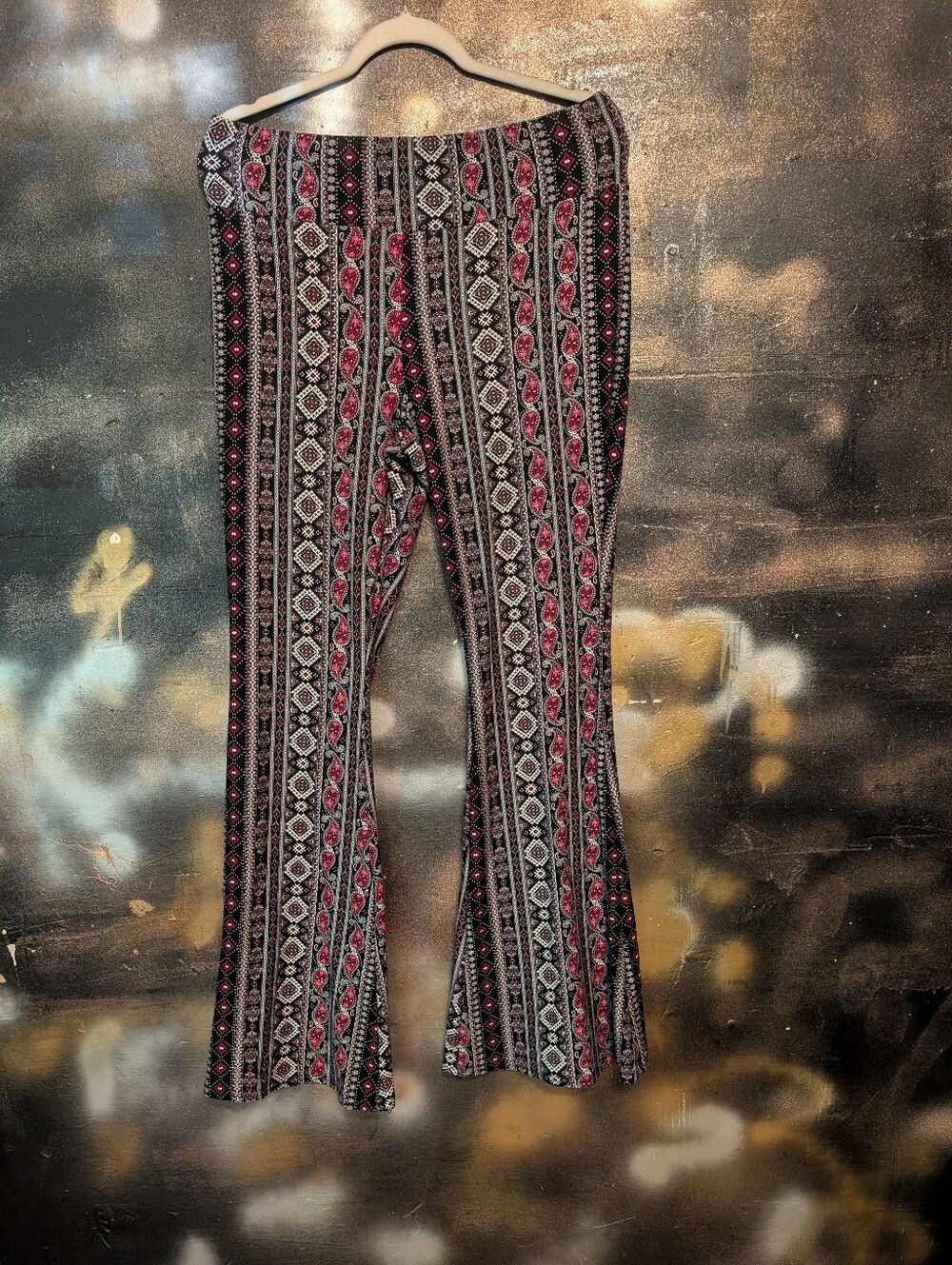 No Boundaries Black Leggings with Pink and White Aztec Stripe